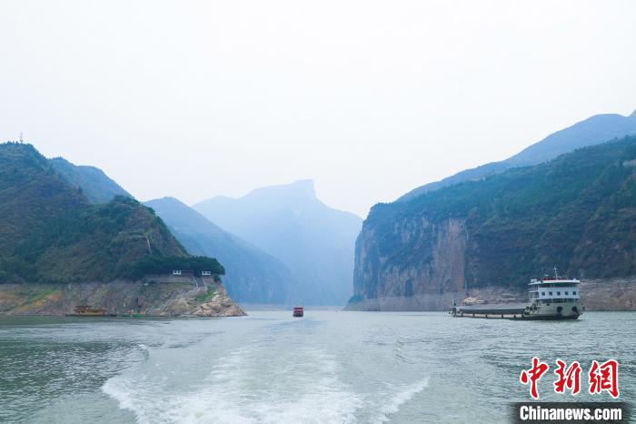 一場巡河“找茬”行動，何以巡出碧水東流的長江？