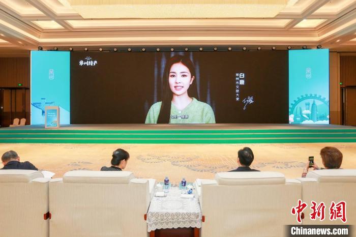 常州籍演員白鹿擔(dān)綱常州文旅大使，為家鄉(xiāng)傾情打CALL?！√凭?攝