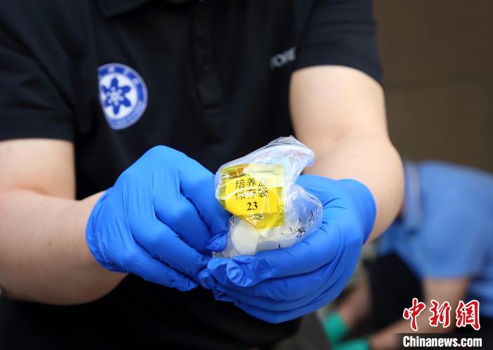 隨神舟十五號(hào)返回地面的空間科學(xué)實(shí)驗(yàn)樣品。　中科院空間應(yīng)用中心 供圖