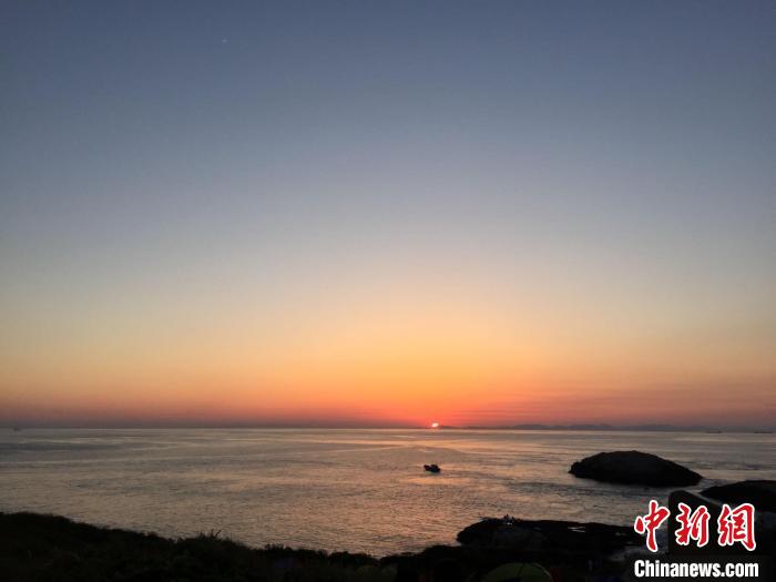 浙江海域一景?！×植?攝