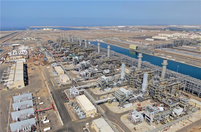 圖為無人機(jī)拍攝的吉贊燃機(jī)聯(lián)合循環(huán)電站。山東電建供圖