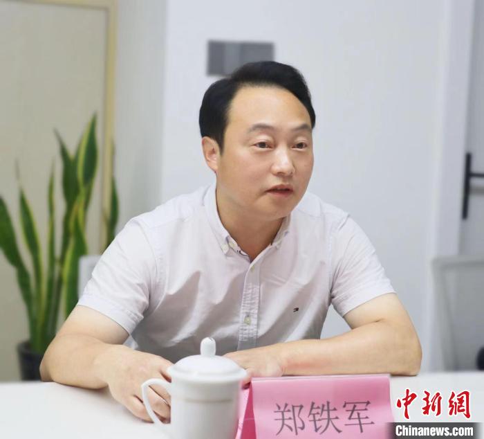 寧德市臺(tái)港澳辦主任鄭鐵軍講話?！窃式?攝