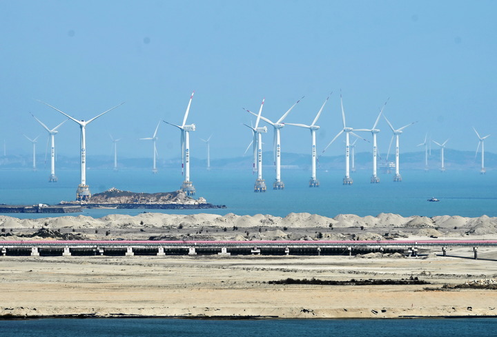 2021年3月9日，三峽福清興化灣海上風(fēng)電場。新華社記者 林善傳 攝