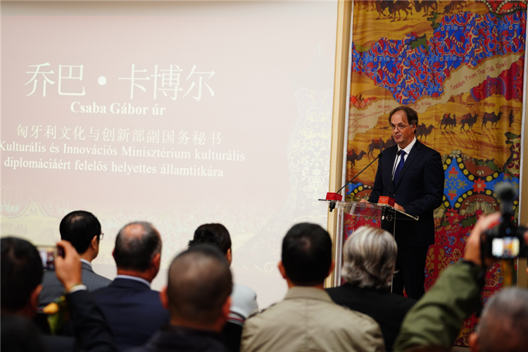 匈牙利文化與創(chuàng)新部副國務(wù)秘書喬巴·卡博爾。布達(dá)佩斯中國文化中心供圖