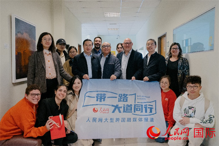 人民網(wǎng)“一帶一路 大道同行”大型跨國融媒體報(bào)道組走進(jìn)烏拉圭。人民網(wǎng)記者 張若涵攝