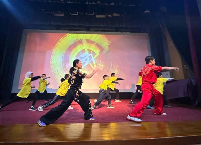 圖為2023“中華文化大樂園—埃及開羅營”閉幕式活動現(xiàn)場。主辦方供圖