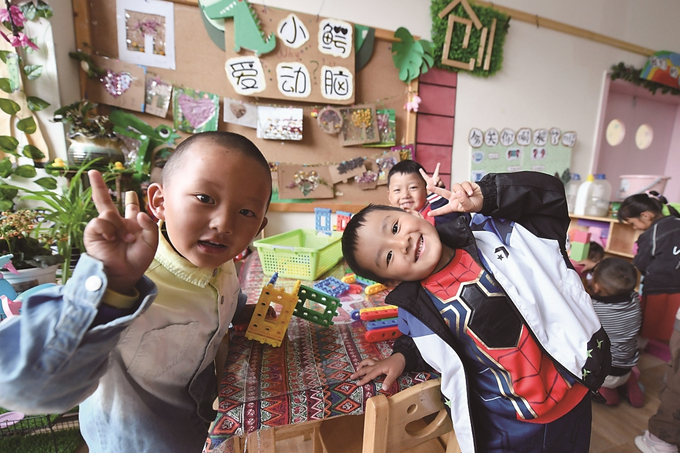 江蘇援建的拉薩市江蘇實驗幼兒園，所有師資在江蘇接受培訓，打造具有江蘇水準的優(yōu)質(zhì)學前教育資源。 本報記者 萬程鵬 攝