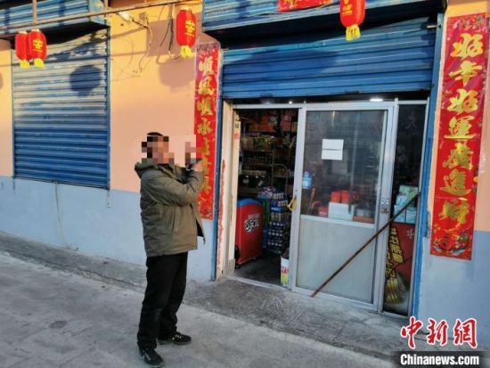 圖為犯罪嫌疑人指認(rèn)現(xiàn)場(chǎng)?！∏嗪Ｊ」矎d森林警察總隊(duì)刑偵治安支隊(duì)供圖