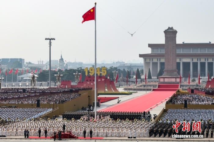 9月3日，紀(jì)念中國人民抗日戰(zhàn)爭暨世界反法西斯戰(zhàn)爭勝利80周年大會(huì)在北京天安門廣場隆重舉行。<a target='_blank' href='/'><p  align=