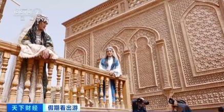 “春晚同款”變“爆款”！古城旅拍熱帶動(dòng)民族服飾銷售