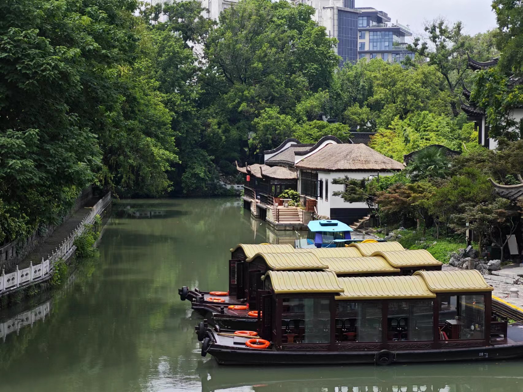 揚(yáng)州大運(yùn)河文化旅游度假區(qū)一角。人民網(wǎng)記者 黃鈺攝