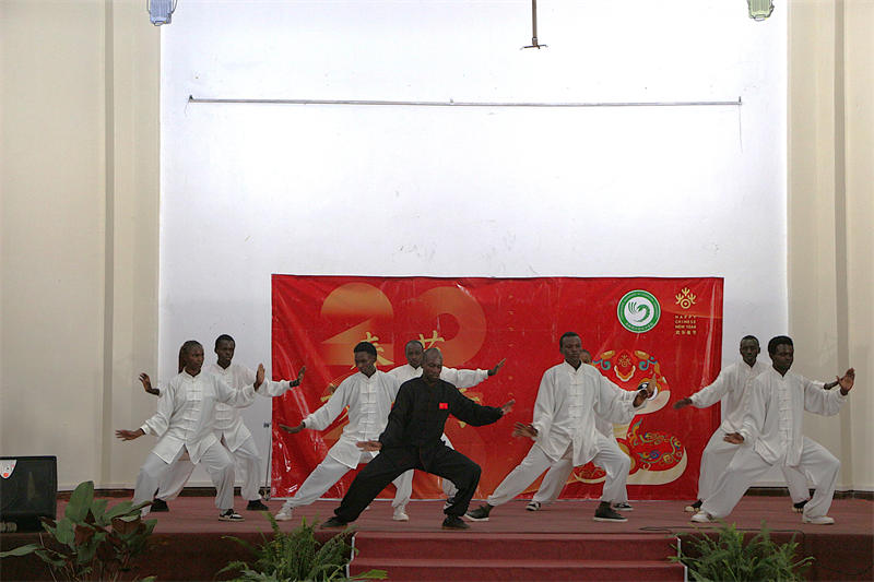 卡巴拉克大學(xué)春節(jié)體驗(yàn)活動(dòng)。埃格頓大學(xué)孔子學(xué)院供圖