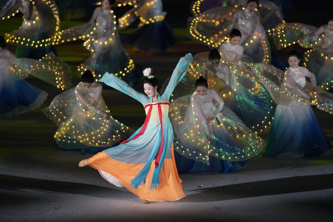 成都世運(yùn)會(huì)開幕！展現(xiàn)出中國(guó)式現(xiàn)代化萬(wàn)千氣象