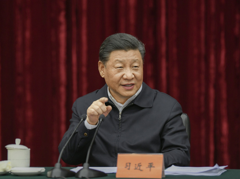 2019年4月15日至17日，中共中央總書記、國家主席、中央軍委主席習(xí)近平在重慶考察，并主持召開解決“兩不愁三保障”突出問題座談會。這是4月16日下午，習(xí)近平主持召開解決“兩不愁三保障”突出問題座談會并發(fā)表重要講話。新華社記者 謝環(huán)馳 攝