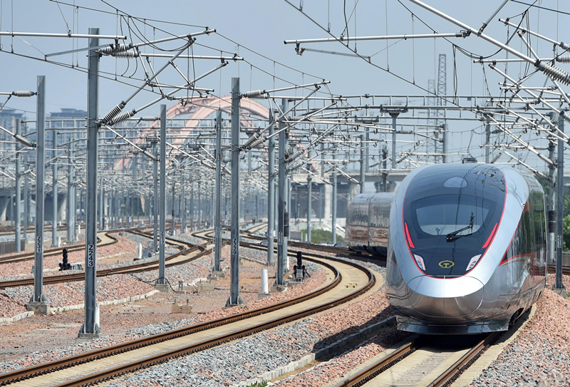 2022年6月20日，濟(jì)鄭高鐵鄭州首發(fā)G9206次列車(chē)駛出鄭州東站。