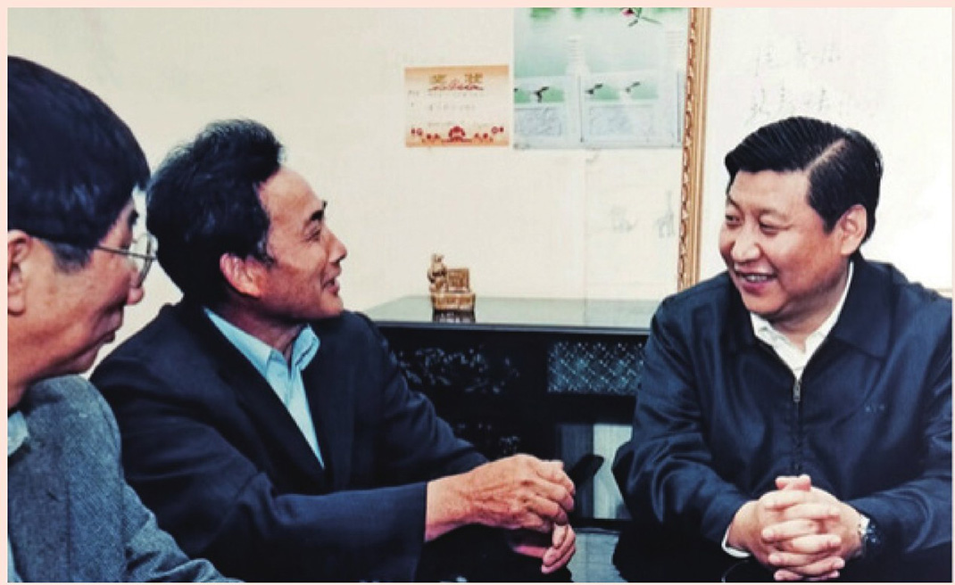 2003年4月24日，時任浙江省委書記習(xí)近平在浙江下姜村調(diào)研。