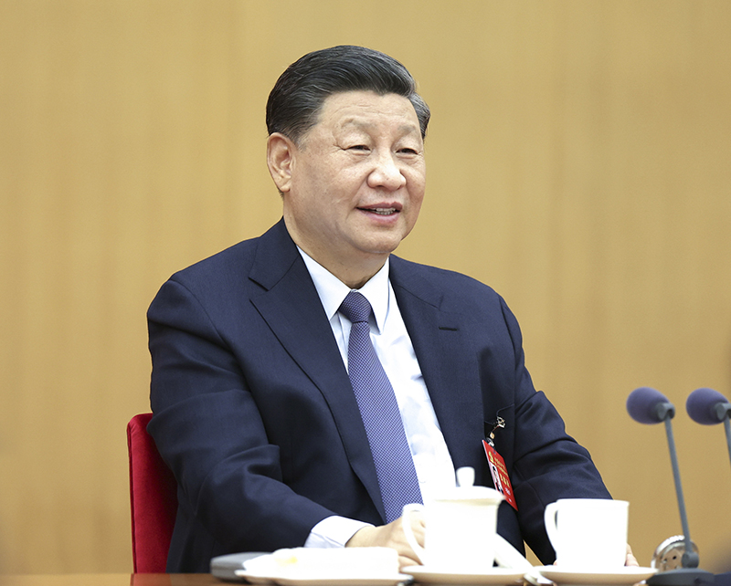 2022年10月17日，習(xí)近平同志參加黨的二十大廣西代表團(tuán)討論。