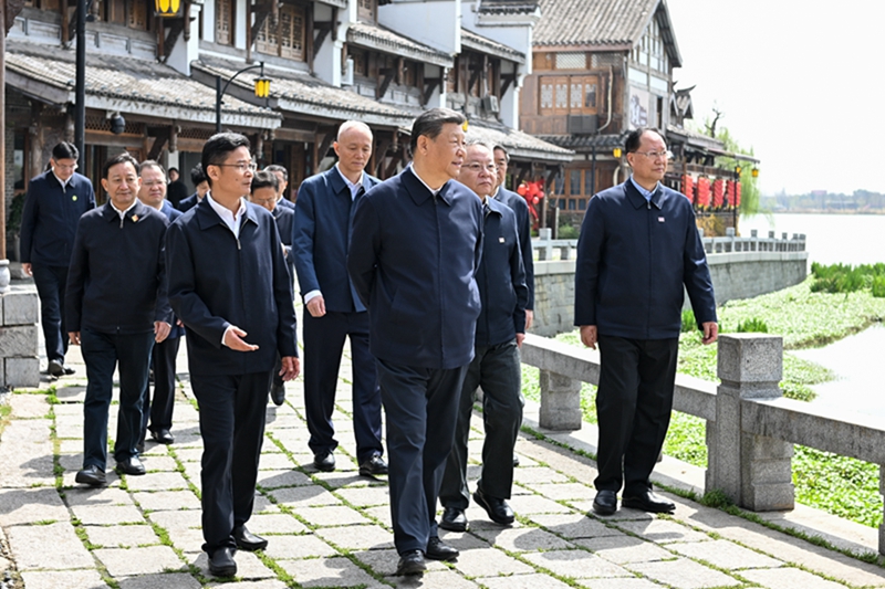 2024年3月19日，習(xí)近平總書記在湖南常德河街考察。