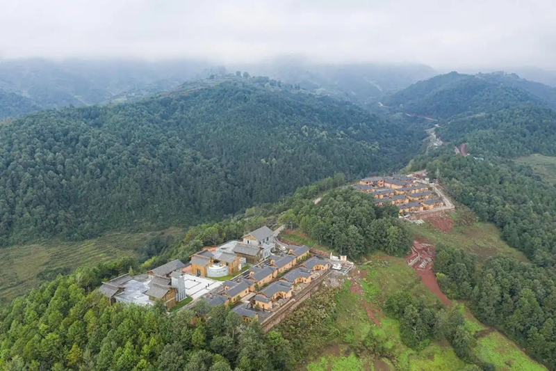 2020年10月13日拍攝的三河村新村聚居點(diǎn)。