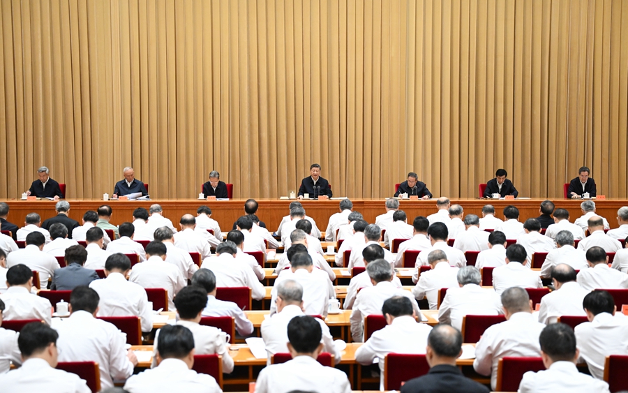 7月14日至15日，中央城市工作會(huì)議在北京舉行。中共中央總書記、國(guó)家主席、中央軍委主席習(xí)近平出席會(huì)議并發(fā)表重要講話。中共中央政治局常委李強(qiáng)、趙樂(lè)際、王滬寧、蔡奇、丁薛祥、李希出席會(huì)議。