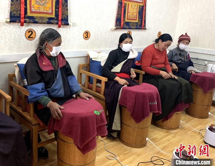 青海藏鄉(xiāng)醫(yī)改見(jiàn)聞：公共衛(wèi)生分片區(qū)，濱?！巴庠眰鲙蛶?/></a></div>
                        <div   id=