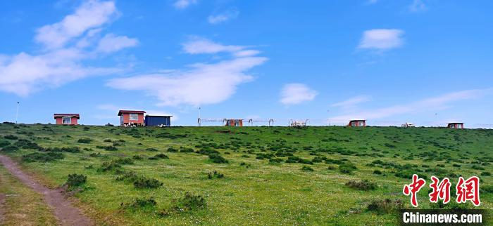 圖為地處同仁市加吾鄉(xiāng)東維村的農(nóng)家樂。　韓麗 攝