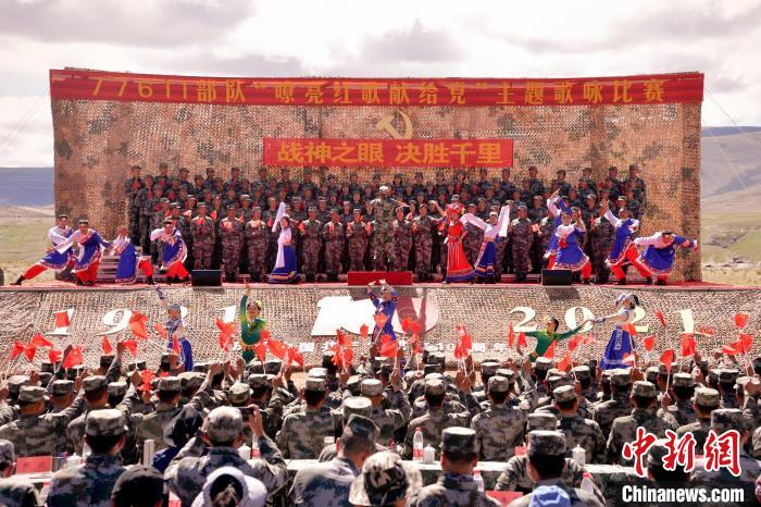 圖為主題歌詠比賽活動(dòng)現(xiàn)場(chǎng)。　馬成鎖 　攝