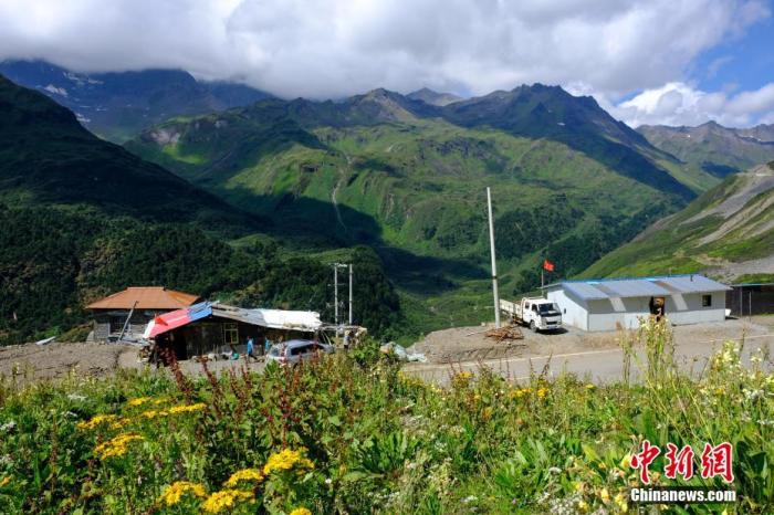 圖為8月6日，玉麥鄉(xiāng)卓嘎、央宗姐妹的牧場風光。 <a target='_blank' ><p  align=