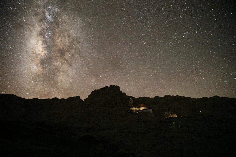 阿里暗夜星空。旦真次旦攝