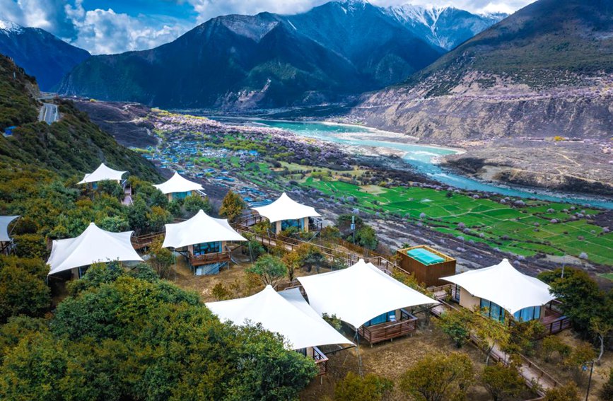 依托桃花資源，打造文旅產(chǎn)業(yè)。 張靜攝
