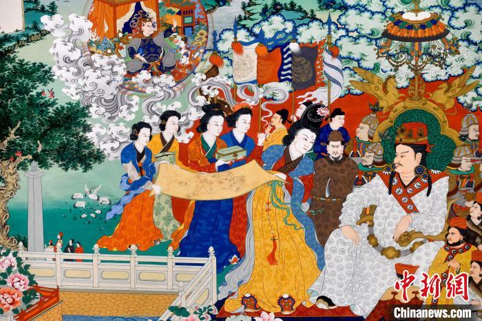圖為5月16日，展覽中的新創(chuàng)唐卡作品(局部)?！±盍?攝