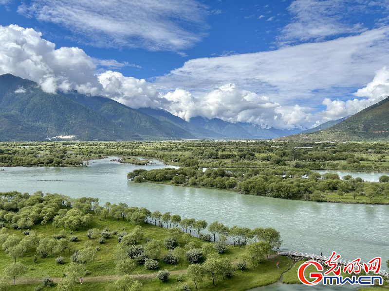 我們的家園丨【組圖】 綠水青山入畫，“金山銀山”筑起